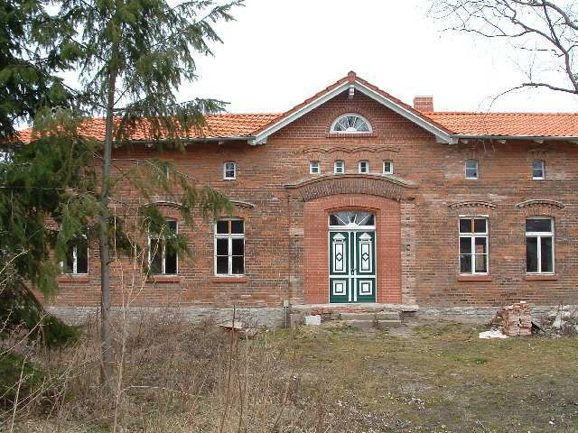 Haustür und Fenster